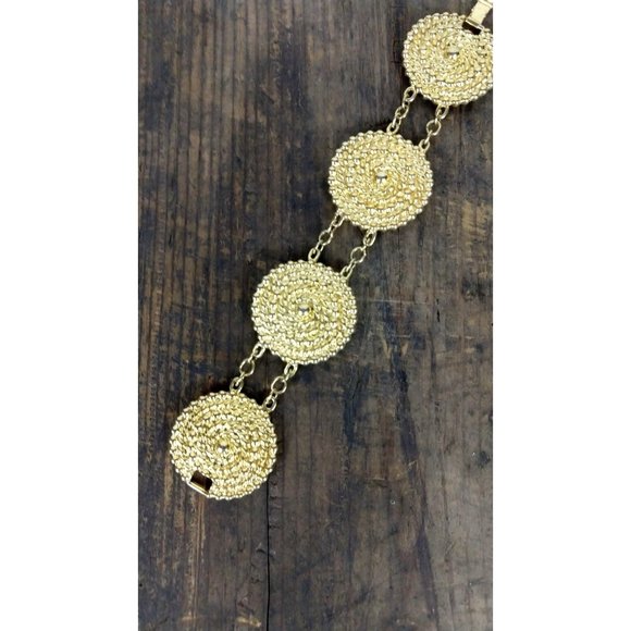 Vintage gold tone metal circle disc bracelet - Picture 3 of 3